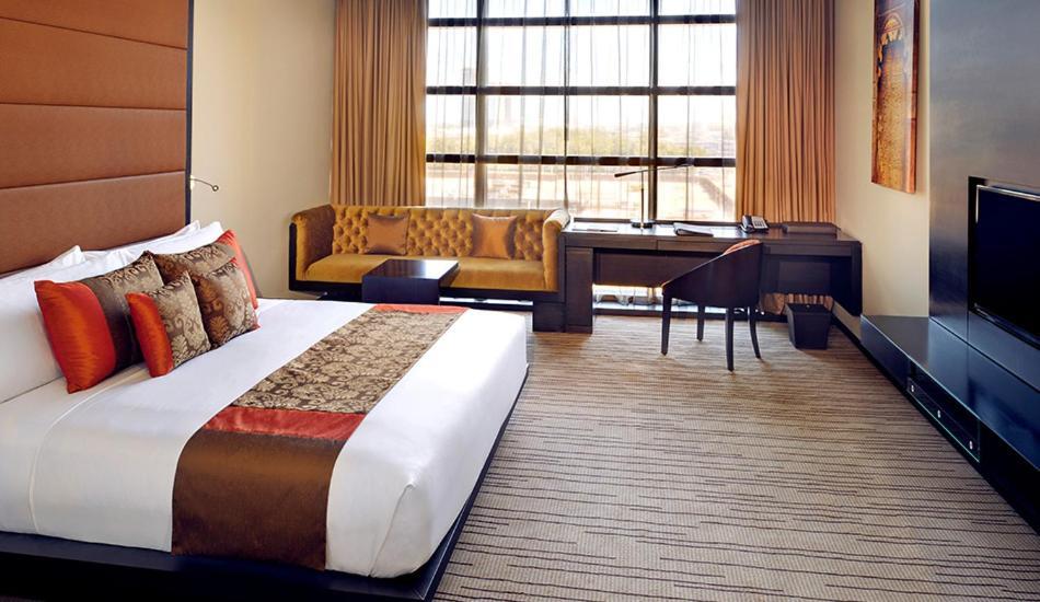 Southern Sun Abu Dhabi Bagian luar foto