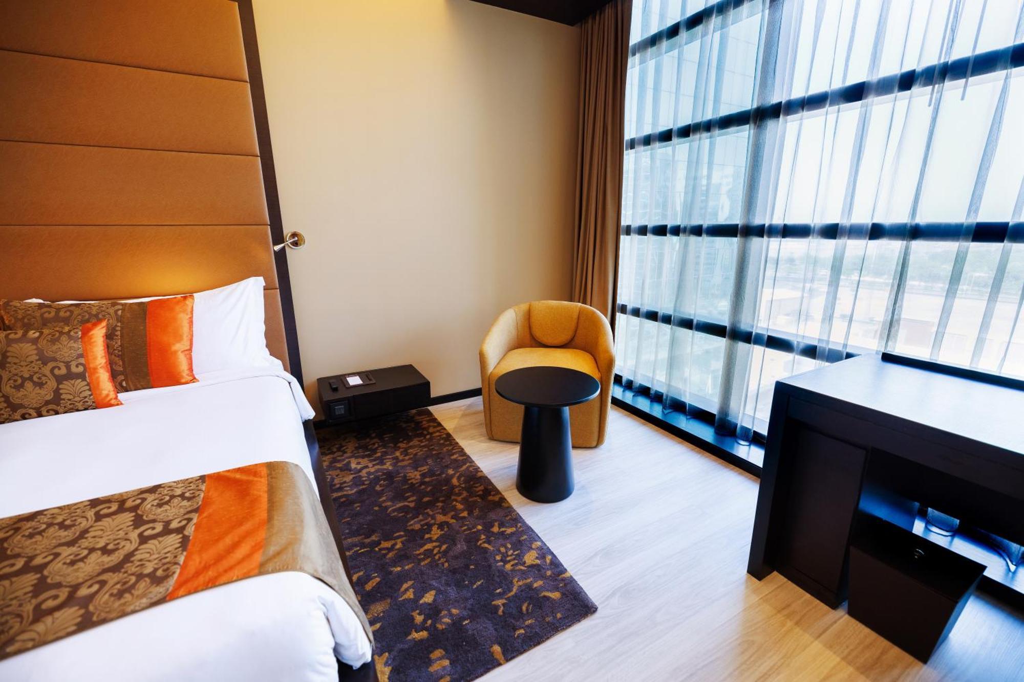 Southern Sun Abu Dhabi Bagian luar foto