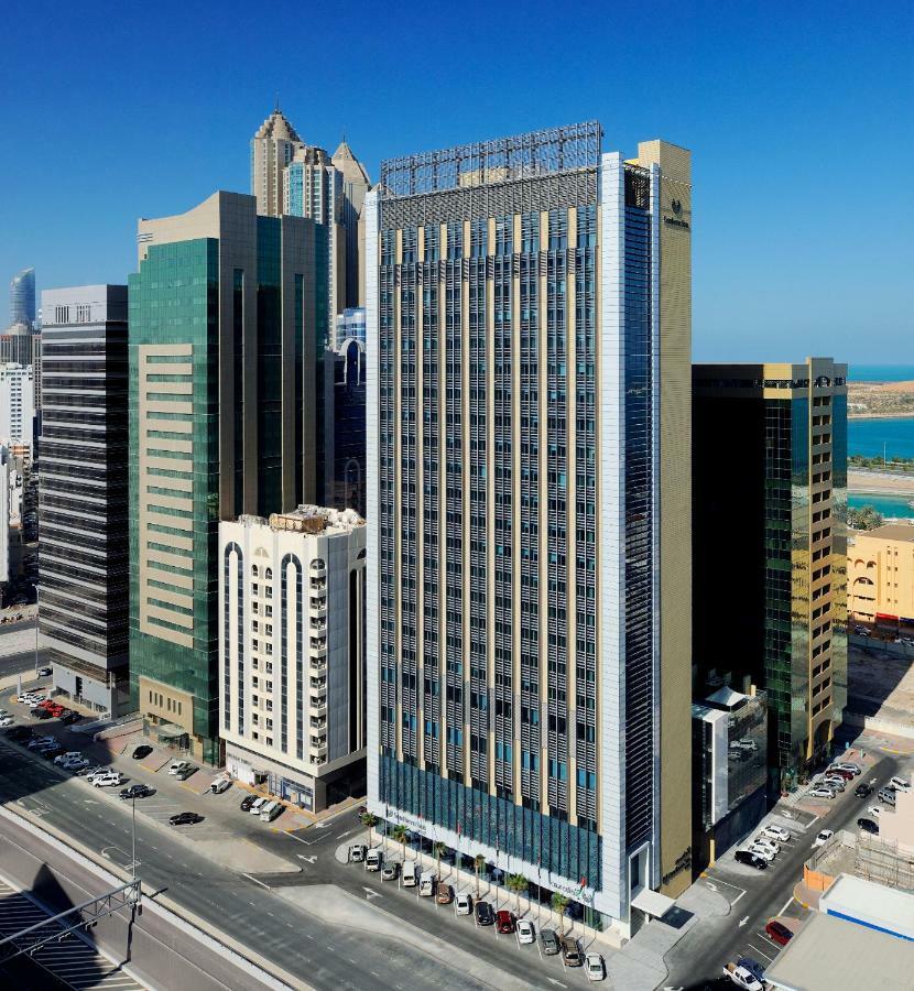 Southern Sun Abu Dhabi Bagian luar foto